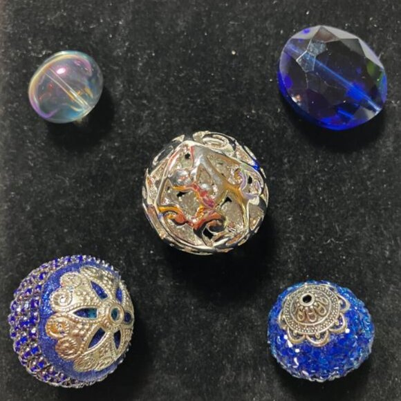 Handcrafted Double-Link Silver/Navy Bead Necklace Three-Time PoshParty Host Pick - Picture 3 of 16